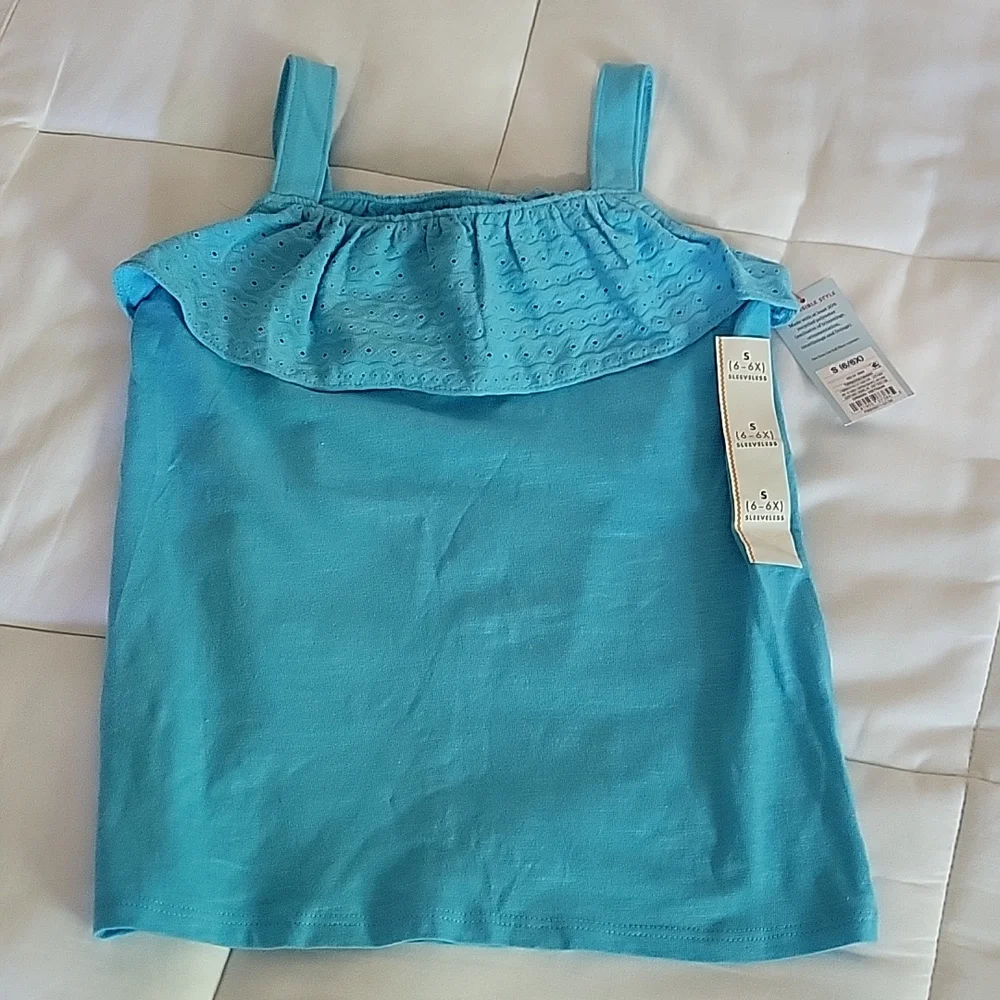Tank Tops - Picture 2 of 8